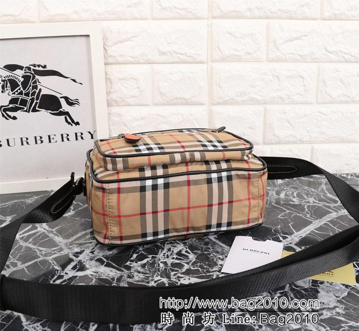 BURBERRY巴寶莉 Vintage復古格紋 斜背包 相機包  Bhq1113